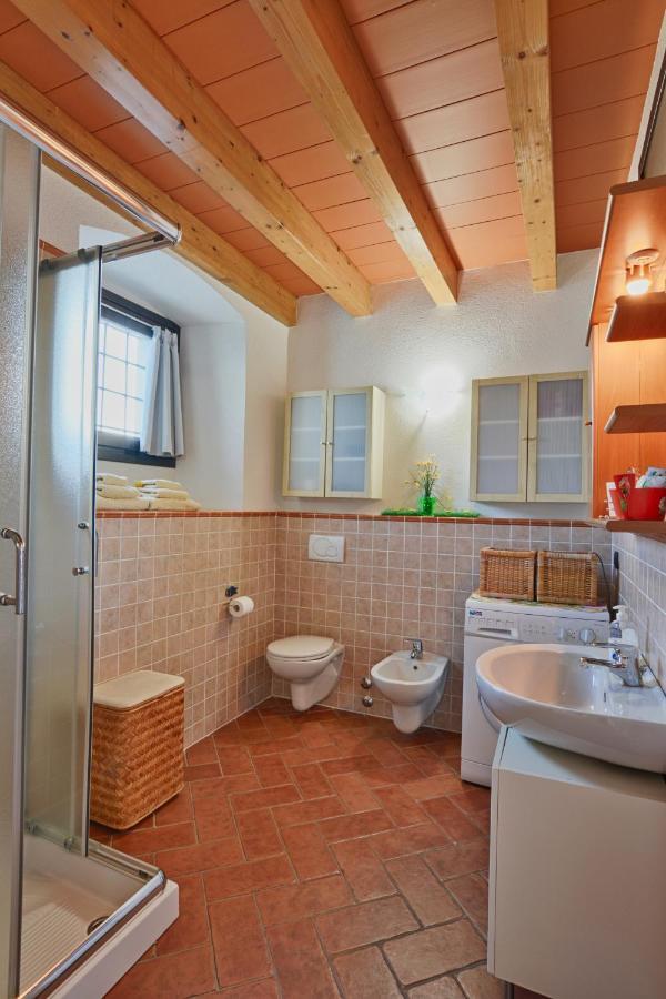 Apartamento Piccolo Girasole Menaggio Exterior foto